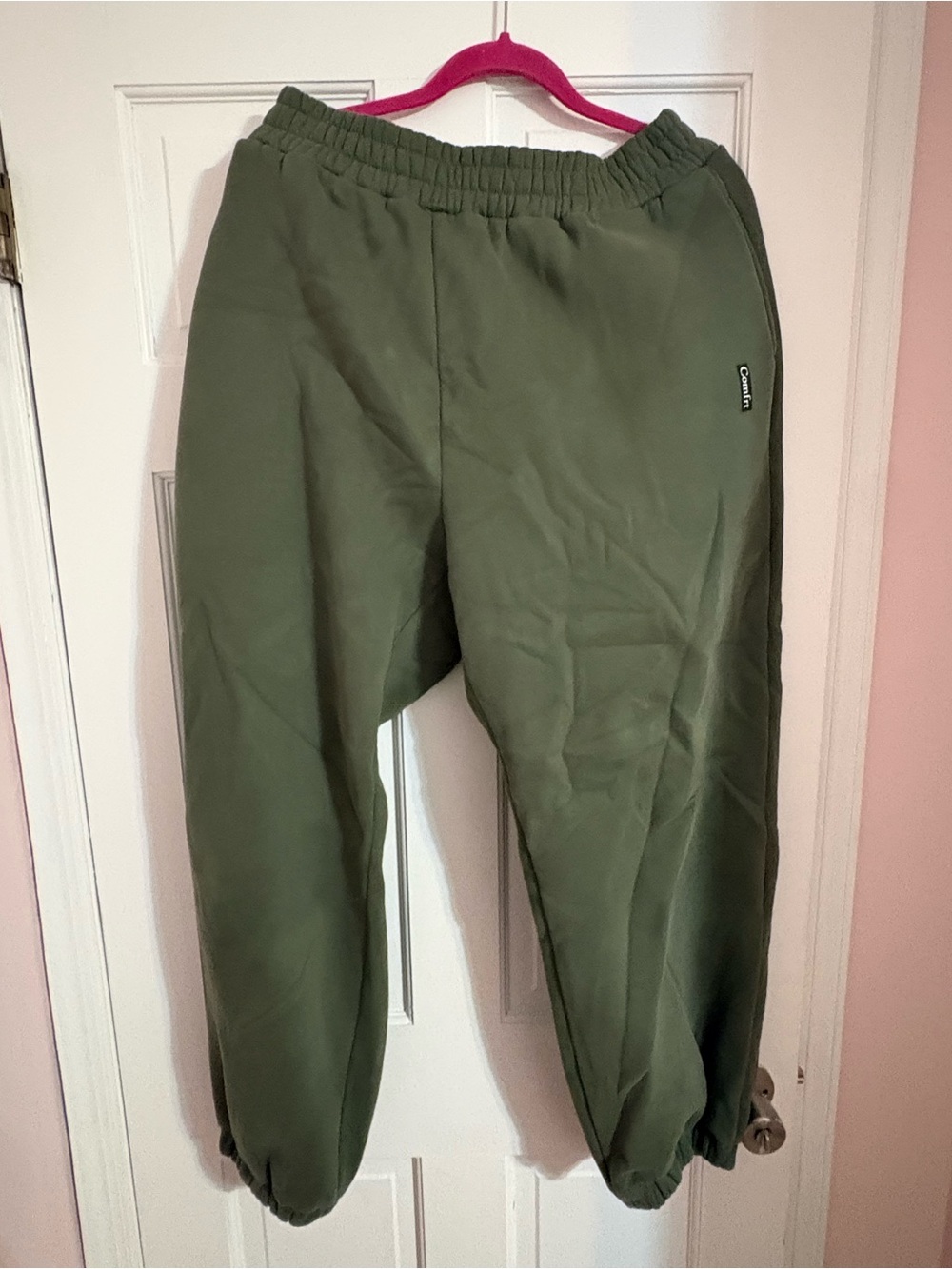 COMFRT Olive Green Women's Elastic Waist Joggers matching sweatshirt available